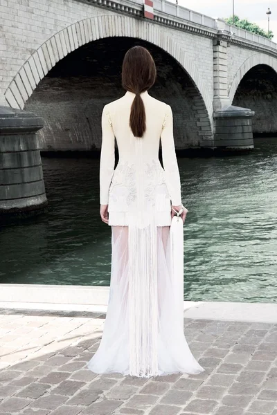 Look 18